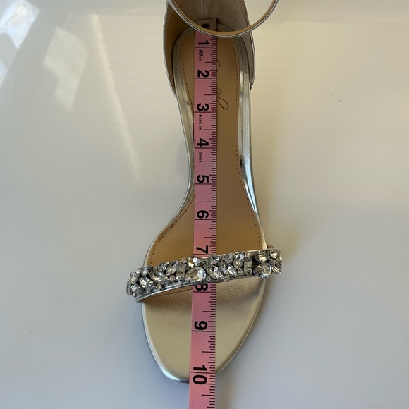 Jewel Badgley Mischka Dash Embellished Halo Strap Women’s Heels (Size 8.5) - Picture 10 of 10